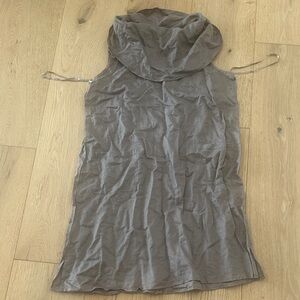 Anne Klein linen dress M cow neck